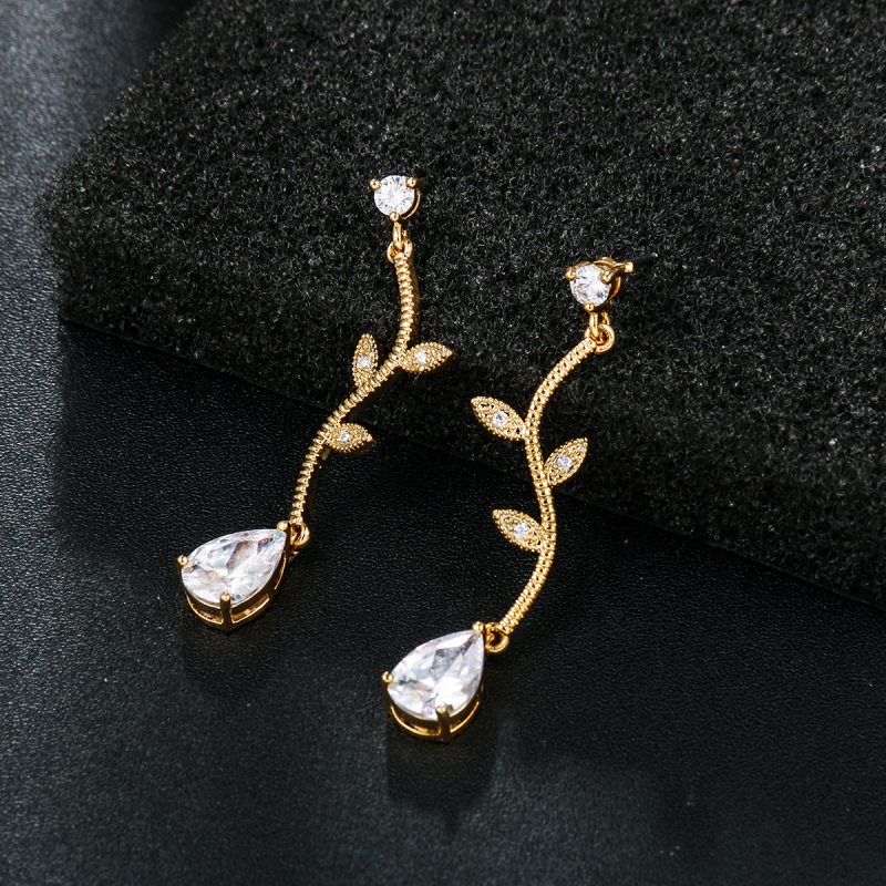 Elegant Sparking Girls' Drops Leaves Copper Earrings with Zircon