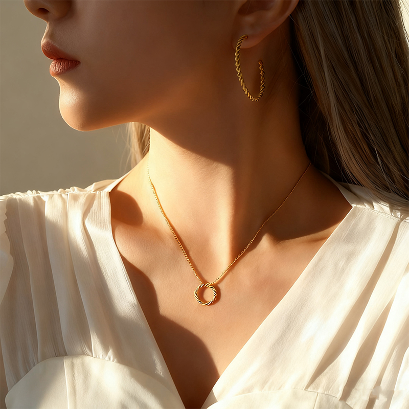 Unique Charm Female Titanium Steel Jewelry Set